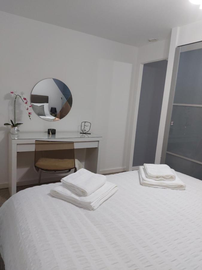 Lovely 1-Bedroom Condo With Parking On Premises Minworth Bagian luar foto