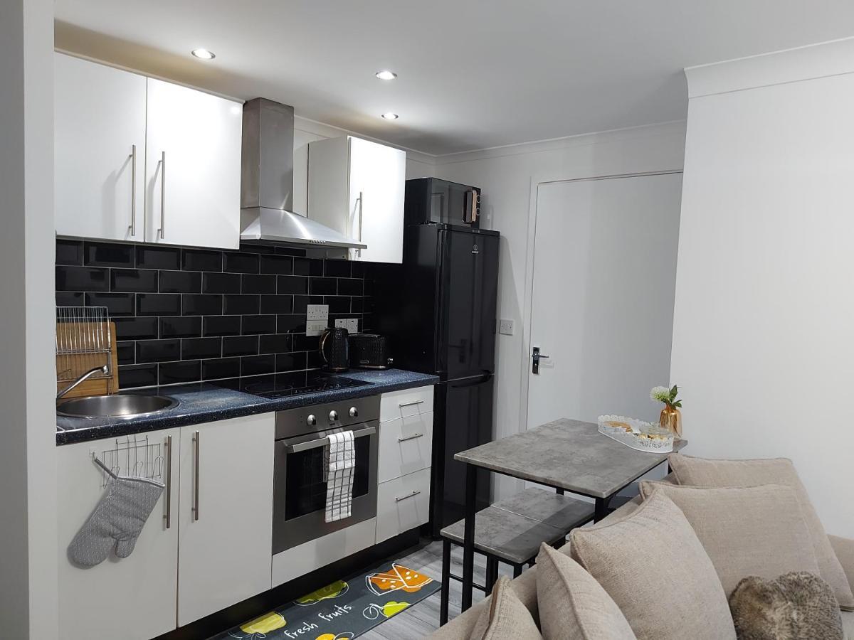 Lovely 1-Bedroom Condo With Parking On Premises Minworth Bagian luar foto