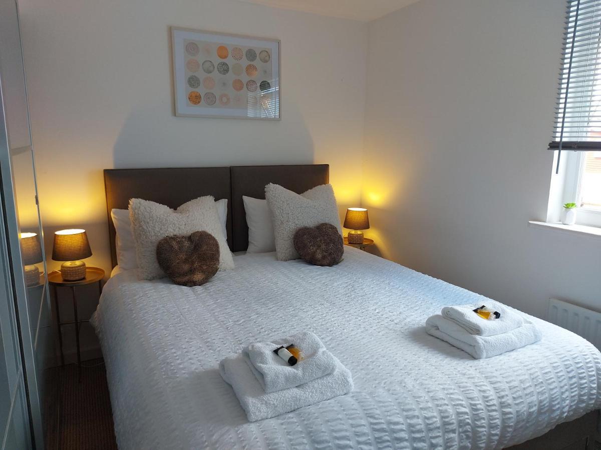 Lovely 1-Bedroom Condo With Parking On Premises Minworth Bagian luar foto