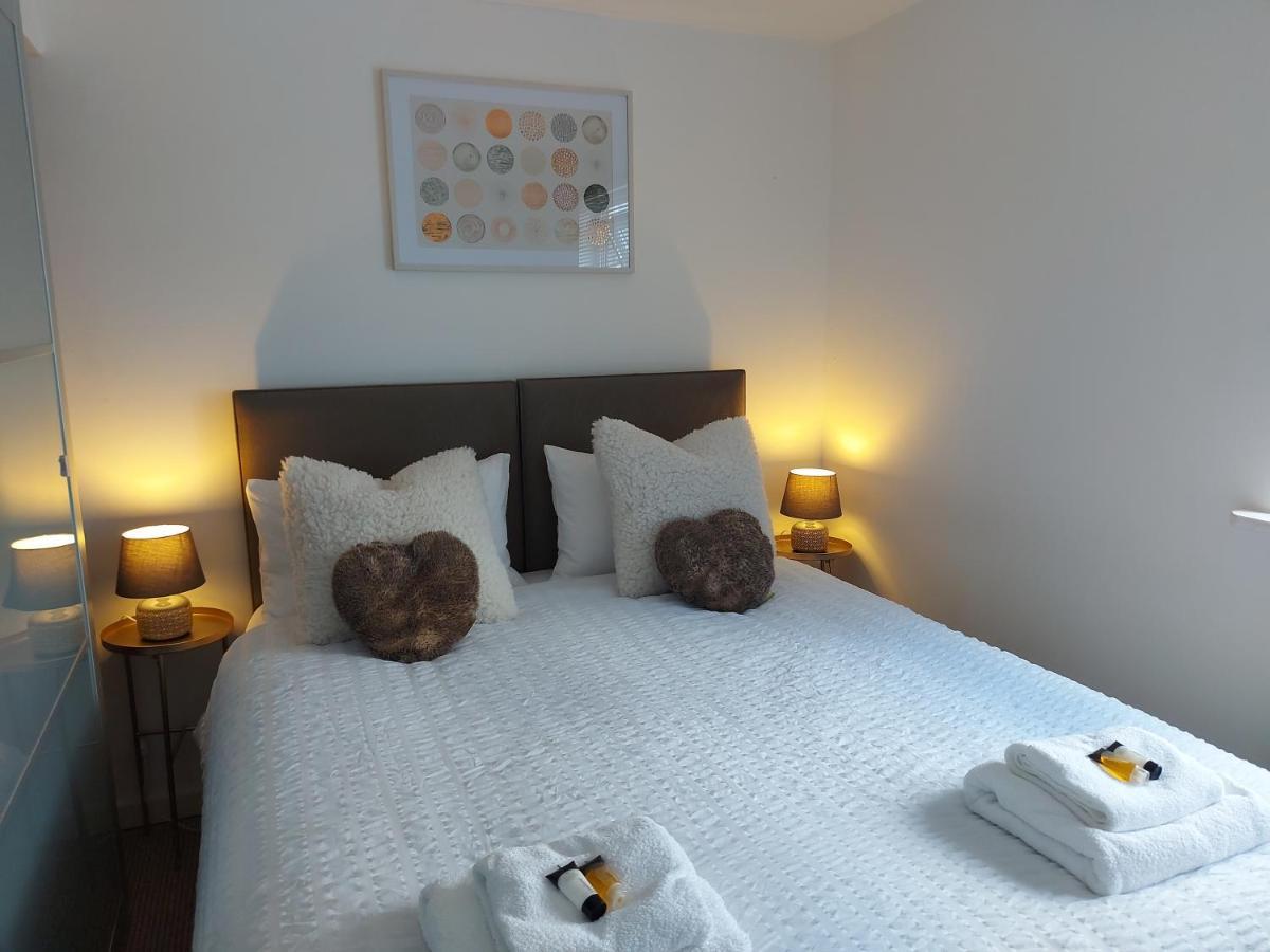 Lovely 1-Bedroom Condo With Parking On Premises Minworth Bagian luar foto